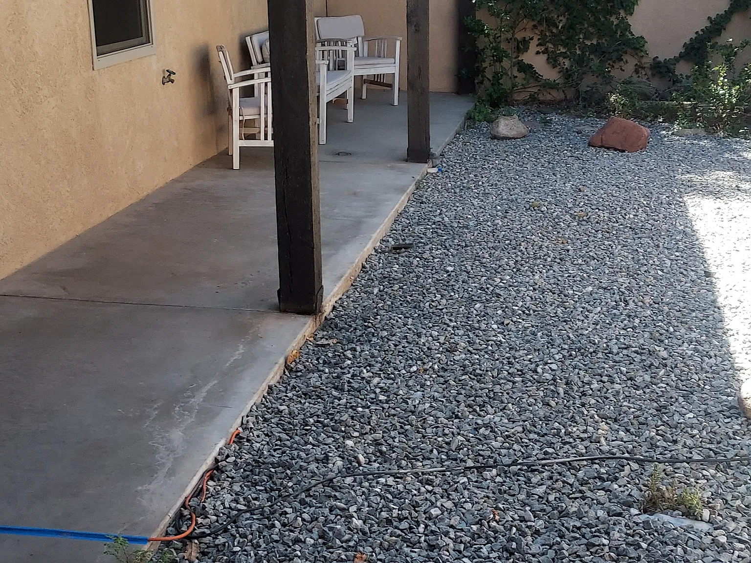 4 bed, 2.5 bath, 2022 sqft, $3,850 — Photo 2