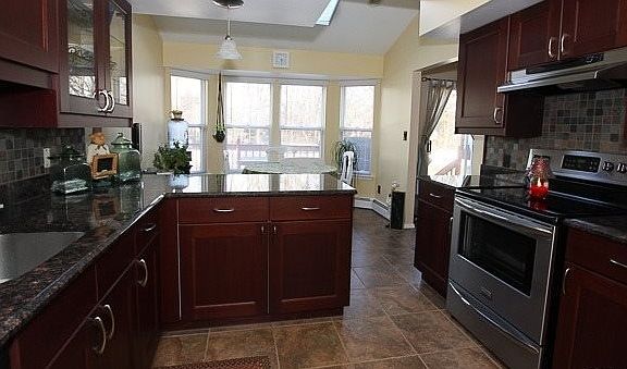 2nd image of 1271 Minerva Ave