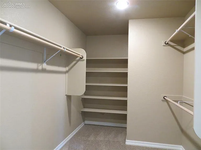 3075 Looking Glass Way — Photo 15