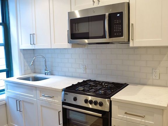 5th image of 512 E 79th St APT 4A