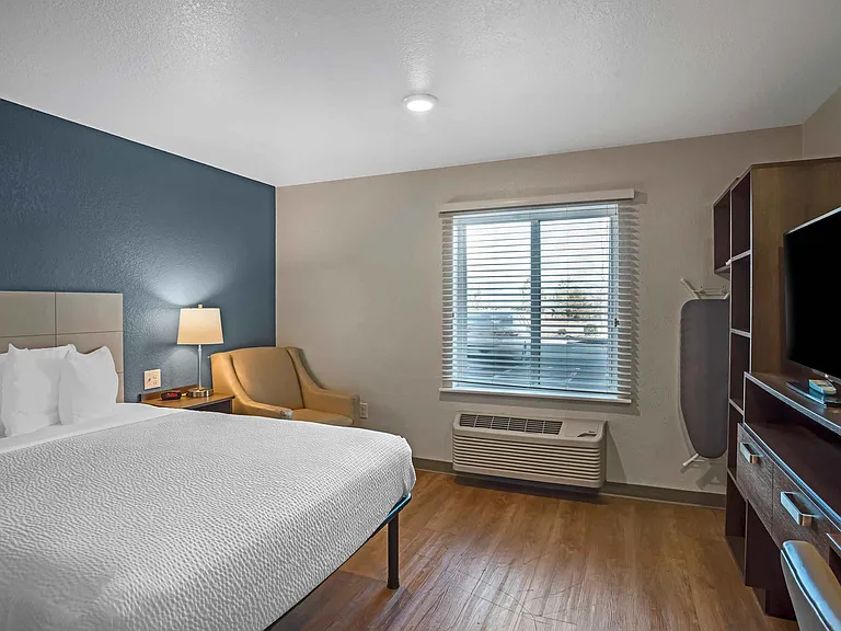 Studio Suite - 1 Queen Bed