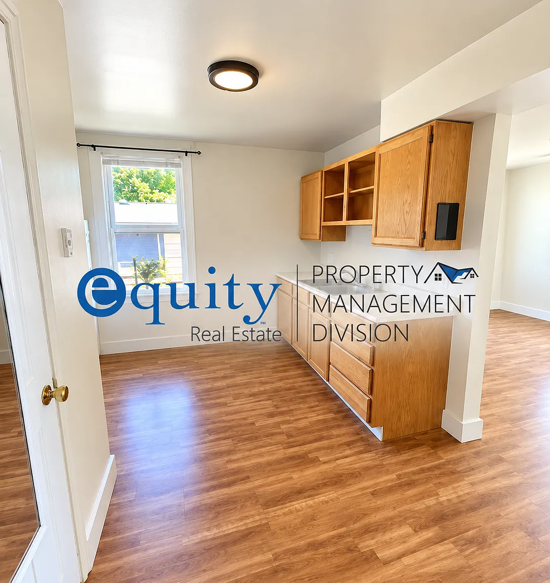 563 & 565 E 1st Ave - EPM - #5 — Photo 3