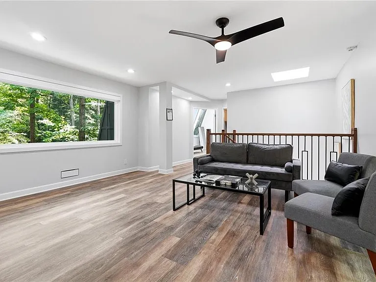 1210 E Beechwood Dr NW — Photo 17