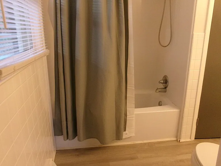 320 Broken Saddle Ln — Photo 20