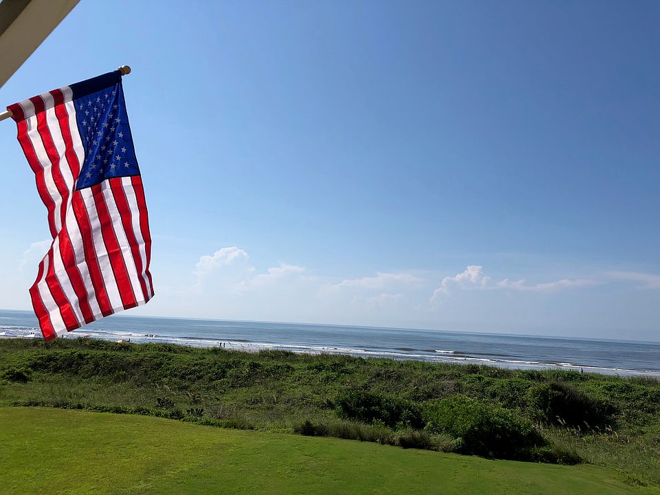 Gorgeous ocean front view!