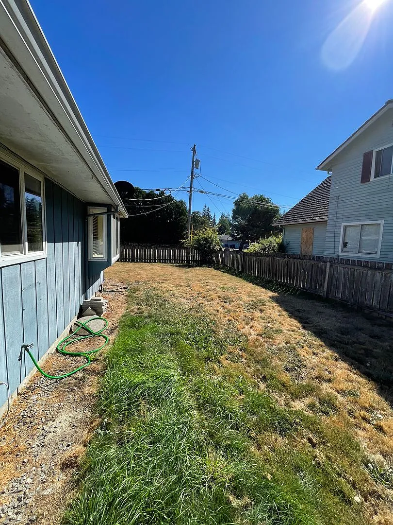Lovely 2 Bedroom Home located in Marysville! — Photo 4