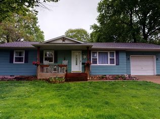 210 S Gordon St, Marshall, MI 49068