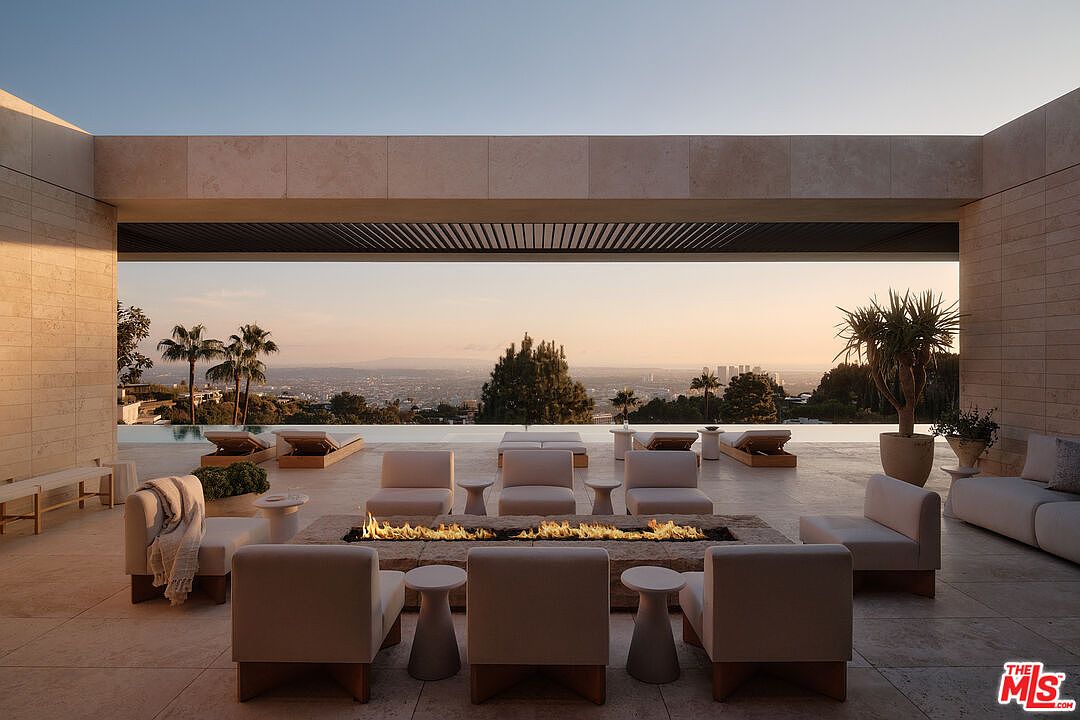 9214 Nightingale Dr, Los Angeles, CA 90069 | MLS #25494997 | Zillow