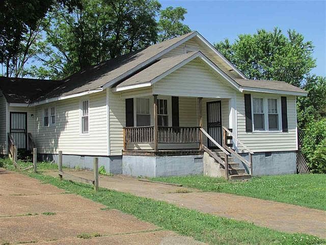 2nd image of 3288 Ridgemont Rd