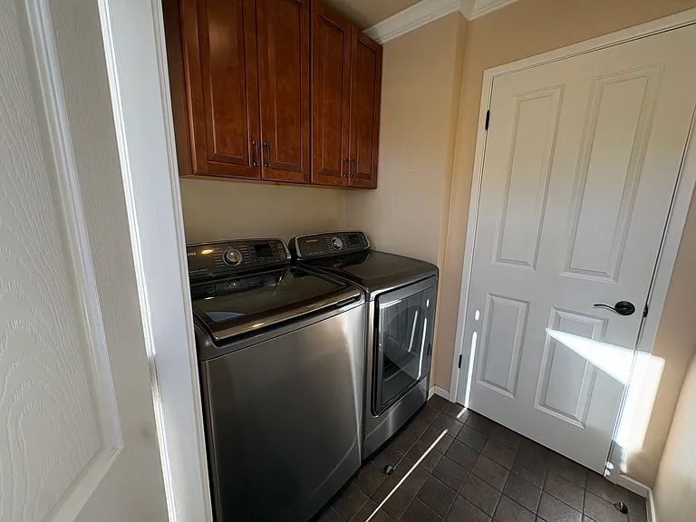 2925 Thorndike Rd — Photo 21