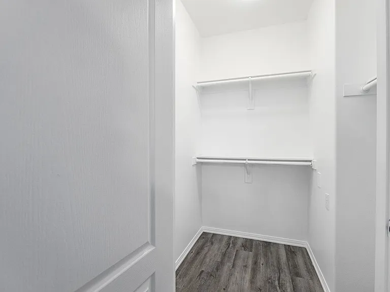 2245 Beverly Glen — Photo 59