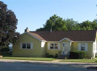 203 Jefferson St, Waterloo, NE 68069