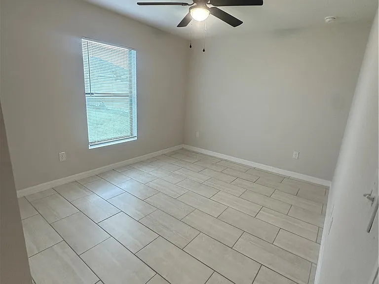 1105 NE 6th Place Cpe — Photo 47