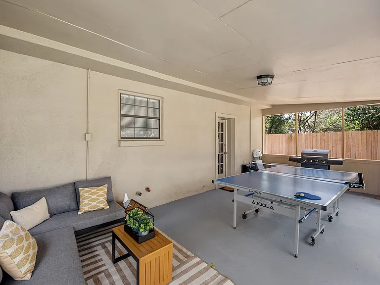3458 Suffolk Dr — Photo 18