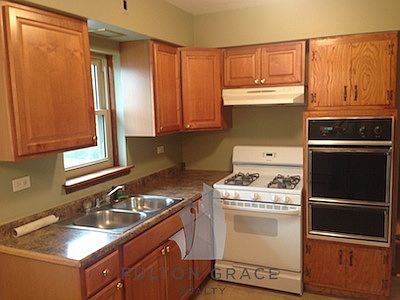 2nd image of 3942 N California Ave APT 2E