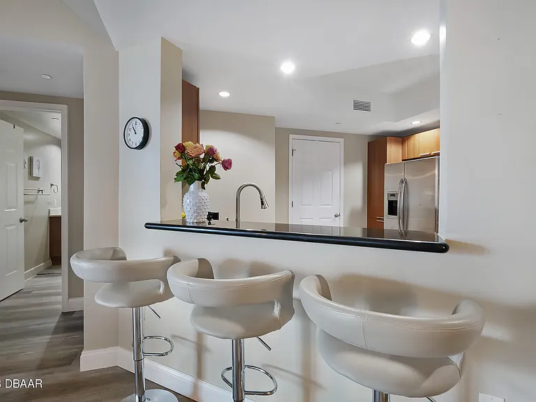 241 Riverside Dr #208 — Photo 10