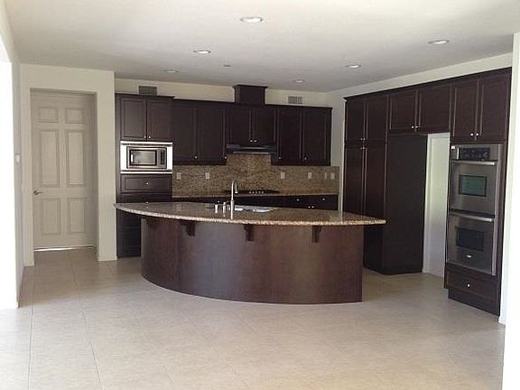 4th image of 10540 Blue Granite Dr