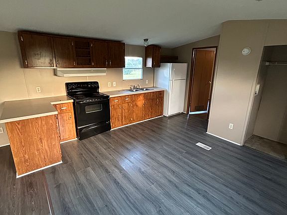 3rd image of 2553 Cavanah Ln