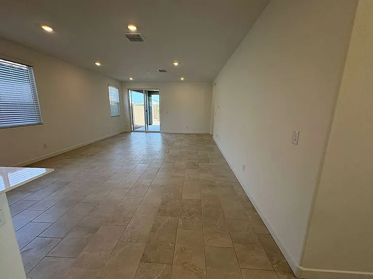 4738 E Kenneth Ln — Photo 15