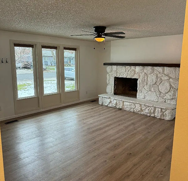 3810 N Belmont Rd — Photo 2