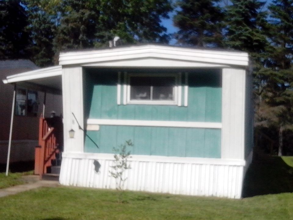 1st image of 8 Monticello Ct