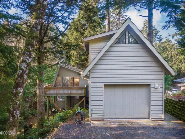 563 Fairway Dr, Gleneden Beach, OR 97388