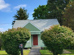 101 Camden Rd, Syracuse, NY 13219