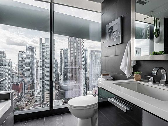 4th image of 224 King St W #3306
