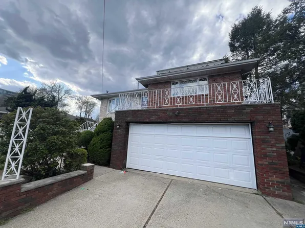 375 Highland Ave, Cliffside Park, NJ 07010