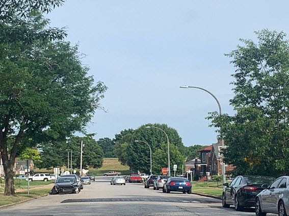4th image of 5945 N Pointe Blvd