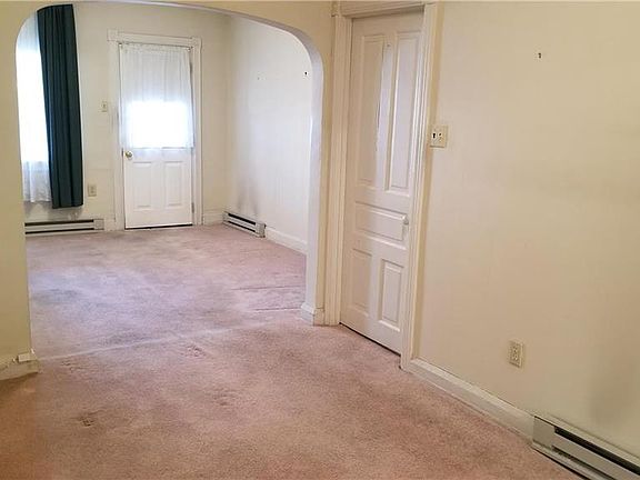 4th image of 1510 Newport Ave