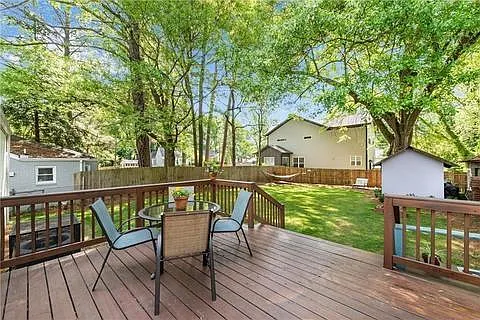 1690 Emerald Ave SW — Photo 21