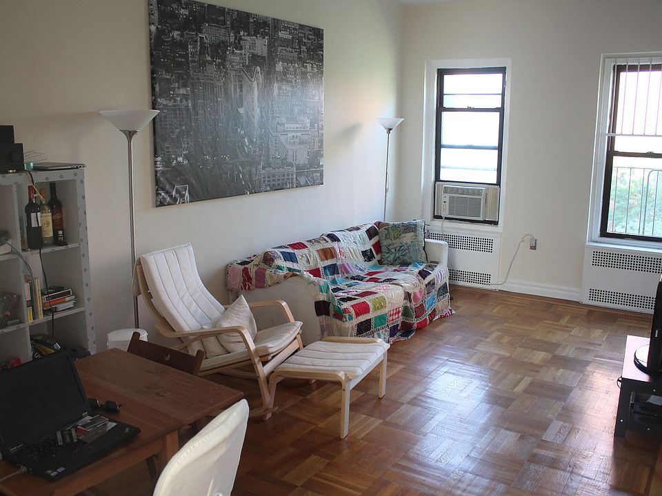 1st image of 127-131 W 89th St #67