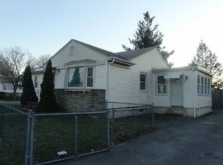 81 Atwood St, Providence, RI 02909