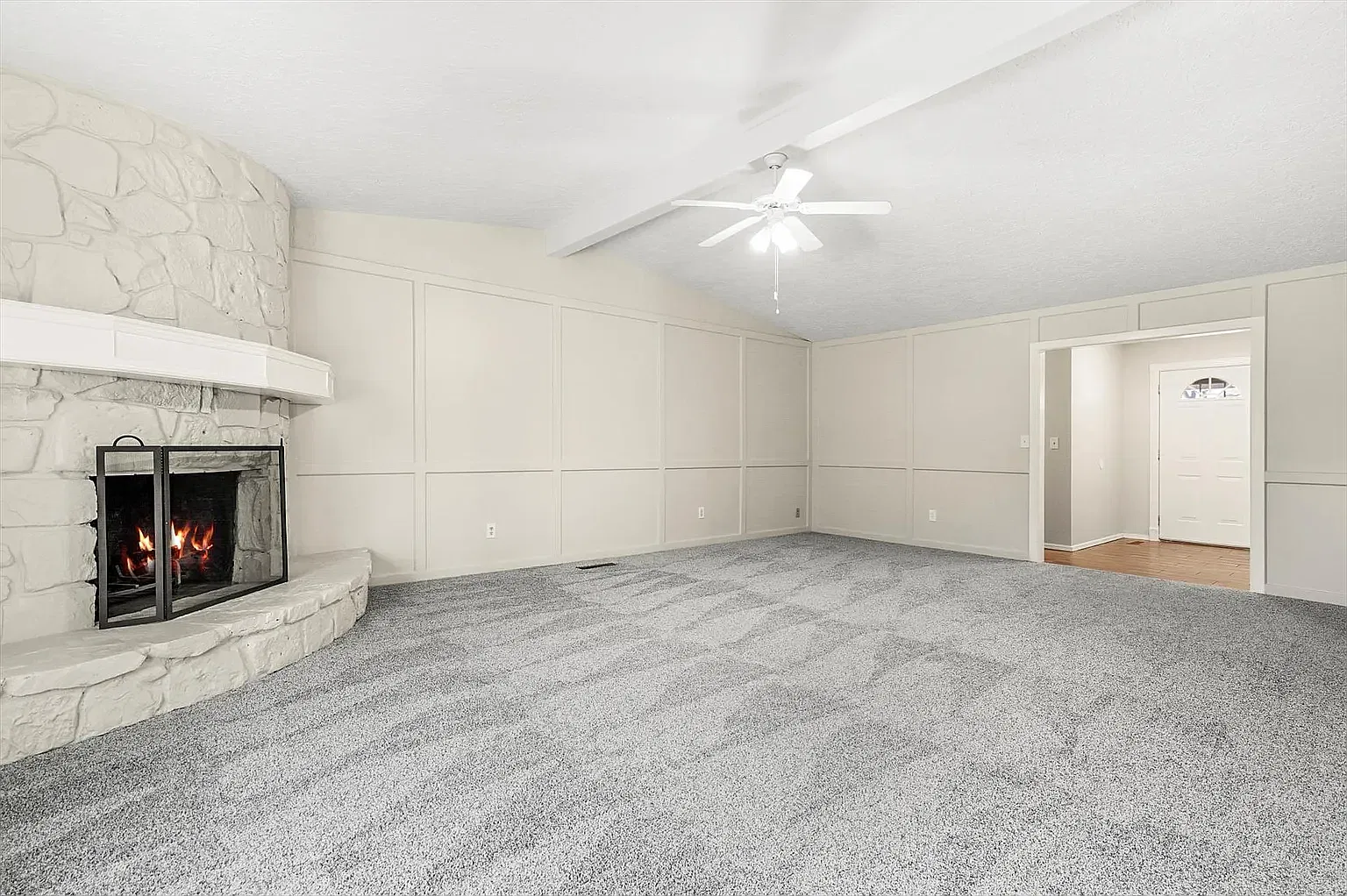 4 bed, 1995 sqft, $1,895 — Photo 4