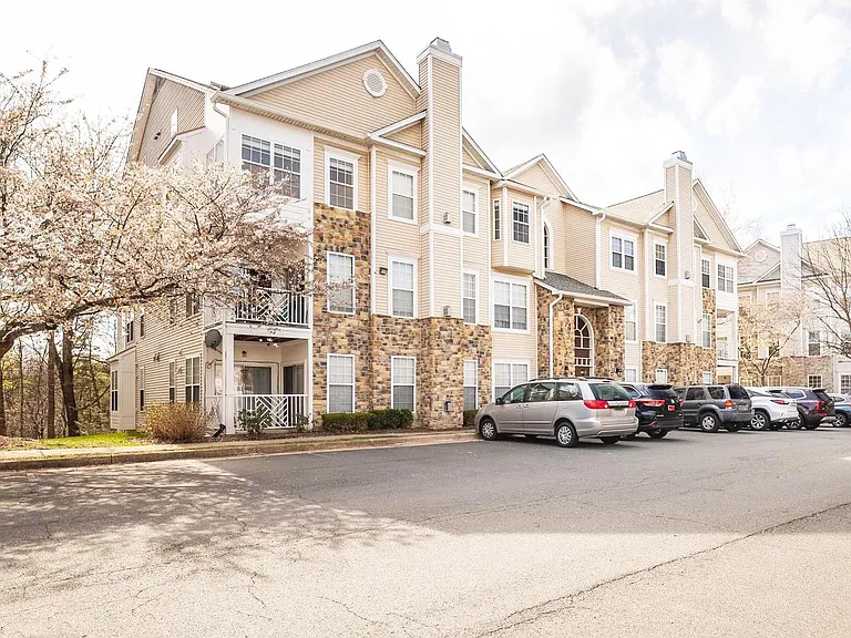 5932 Founders Hill Dr #202 — Photo 30