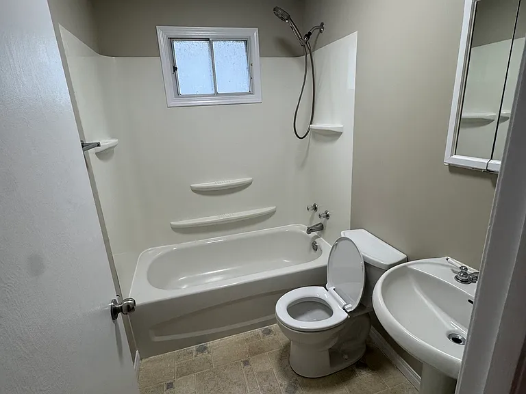 12133 42nd St NW — Photo 5