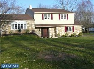 87 Amsterdam Ave, Southampton, PA 18966