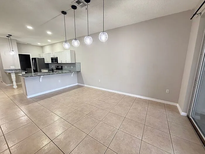 3421 Home Town Ln — Photo 6