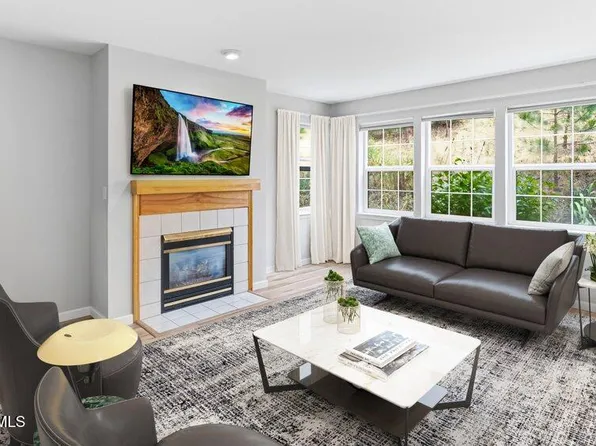 8352 N Village Dr APT 1, Hayden Lake, ID 83835