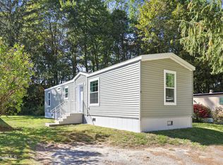 8 Apache Dr, North Adams, MA