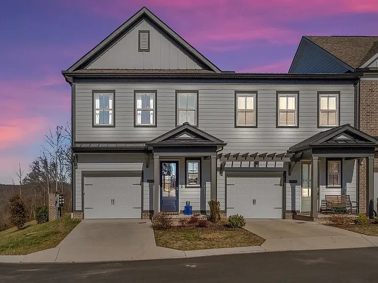6001 Mill Tree Ct — Photo 2