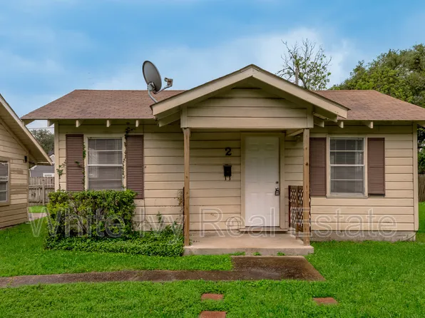 700 Gray St, Huntsville, TX