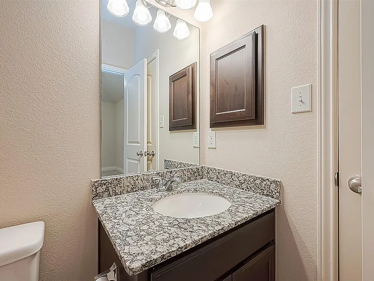 14113 Timber Bluff Dr — Photo 28
