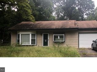 309 Maple Rd, Mount Laurel, NJ 08054