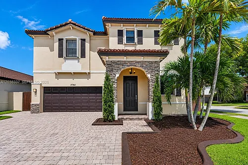 11765 SW 154th Pl Photo 1