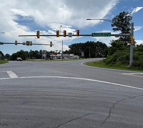 2nd image of 0 Moneta Rd