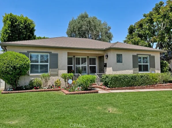 16839 Halper St, Encino, CA 91436