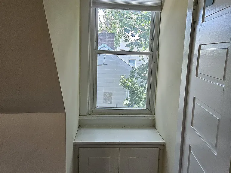 145 E North St #3 — Photo 6