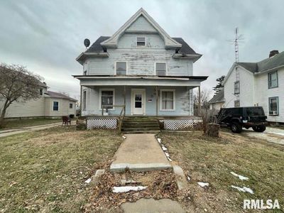 203 E Washington St, Avon, IL, 61415